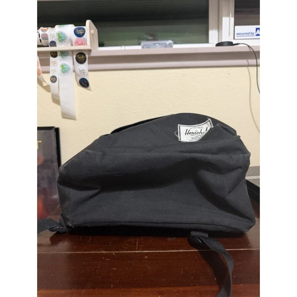 HERSCHEL SUPPLY Classic Mini Backpack 6.5L Black - See Pics